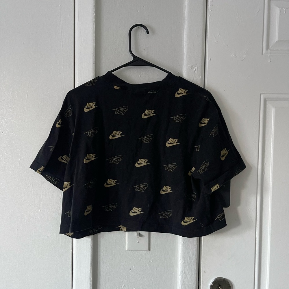 Nike Tee - Picture 2 of 3